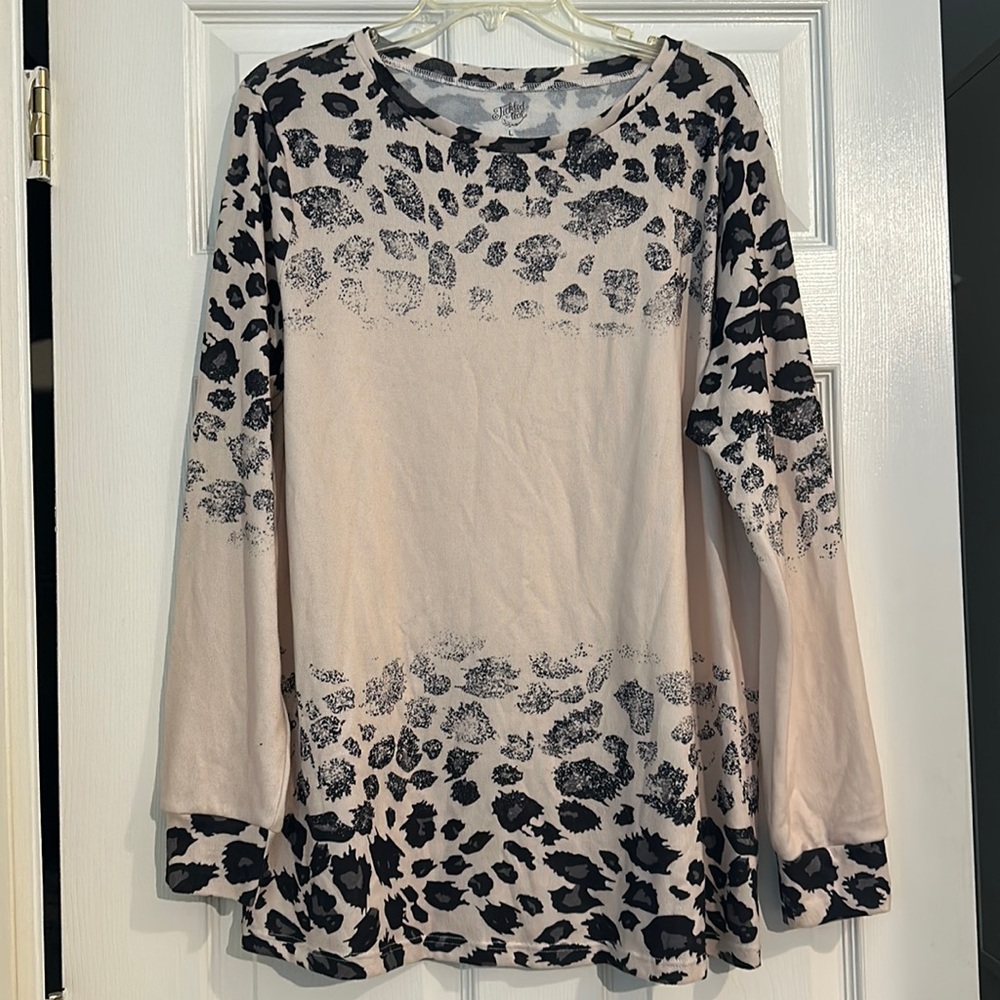 Long sleeve sweater